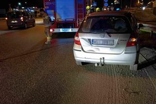 Pruł motorem uciekając przed policją. Roztrzaskał się o osobówkę