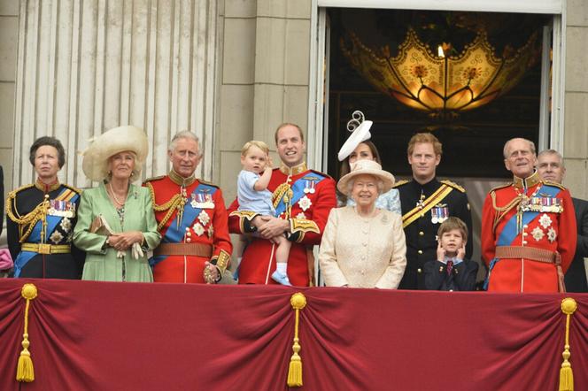 Brytyjska rodzina królewska "wyginie jak dinozaury"?! Szokująca przepowiednia przyjaciela Diany