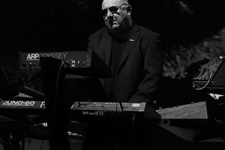 Nie żyje twórca hitu, który zna każdy człowiek na świecie! Miał tylko 66 lat