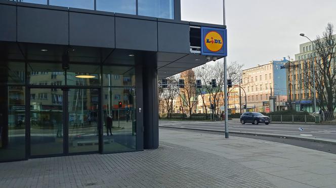 Szyld sklepu Lidl w szczecińskim "Posejdonie" budzi wiele kontrowersji