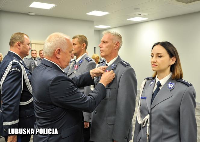 Ślubowanie nowych policjantów w Komendzie Wojewódzkiej Policji w Gorzowie Wlkp.