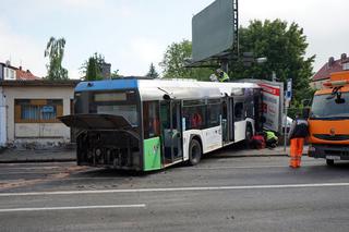 WYPADEK AUTOBUSU