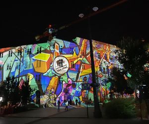 To naprawdę robi wrażenie!. W Łodzi trwa Light Move Festival