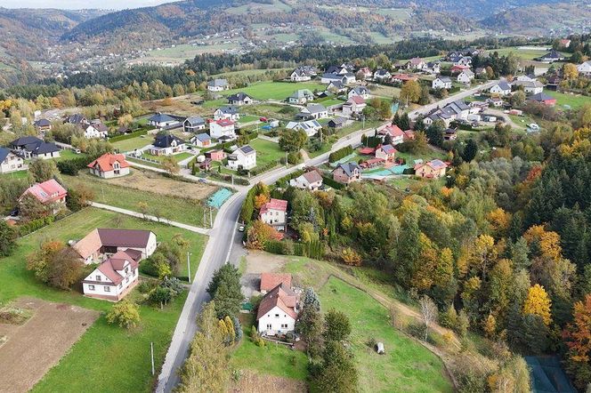 Kolejną nową drogę dostali kierowcy  z regionu Sądeckiego. Zmiany są duże