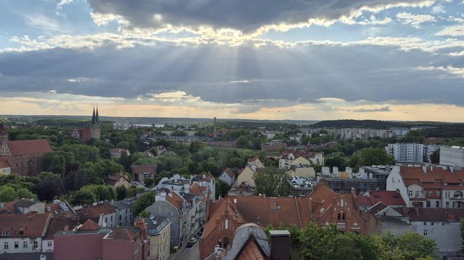 Olsztyn z lotu ptaka. Tak wygląda miasto z wieży ratuszowej