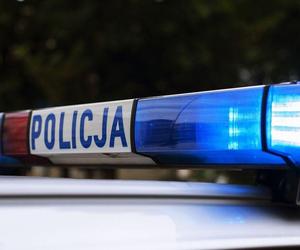 Zderzenie radiowozu z samochodem osobowym w Górzycy. Policjanci i kierowca w szpitalu