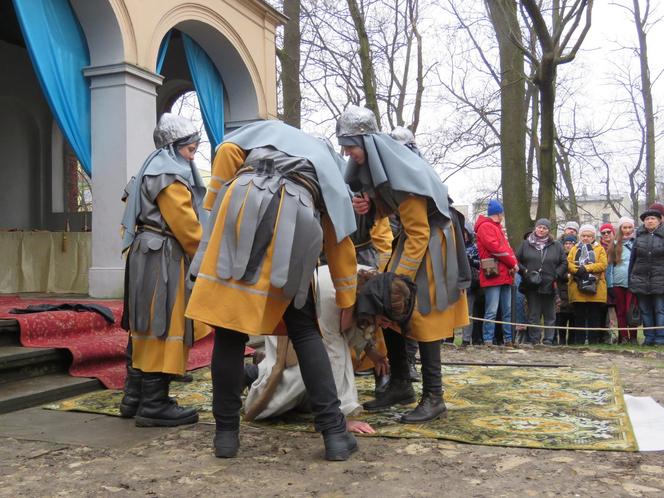 Misterium Męki Pańskiej na kalwaryjskim wzgórzu w Piekarach Śląskich