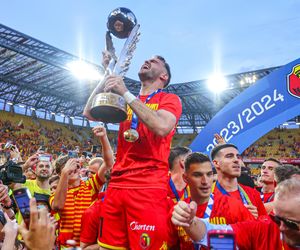 Tam pojedzie szef ekstraklasy na ostatnią kolejkę. Co z medalami i pucharem dla mistrza? Jest mała podpowiedź