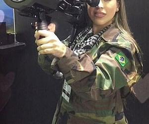 Brazylijska modelka i snajperka zostaje zabita przez rosyjski atak rakietowy podczas walki u boku ukraińskich żołnierzy