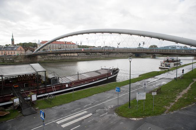 Oskórował Kasię. Stanął przed sądem.