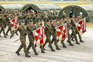 Defilada Wojska Polskiego 2025. Sprawdź zmiany w komunikacji miejskiej