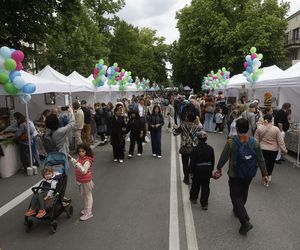 Święto Saskiej Kępy 2025. Kto szedł w paradzie na Francuskiej