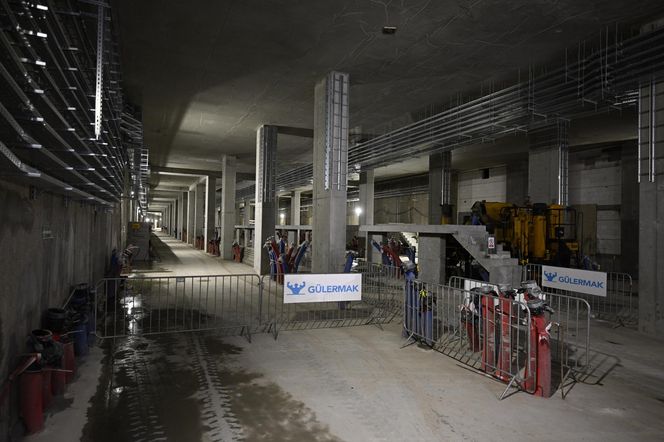 Byliśmy na budowie ostatniej stacji metra w Warszawie. Widok zapiera dech w piersiach