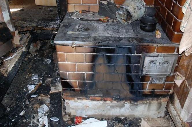 Tragiczny finał pożaru. W drewnianym domu zginęła kobieta