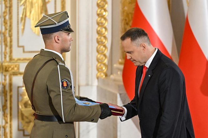  Karol Nawrocki przejmuje symboliczne zwierzchnictwo nad Orderem Orła Białego i Orderem Odrodzenia Polski