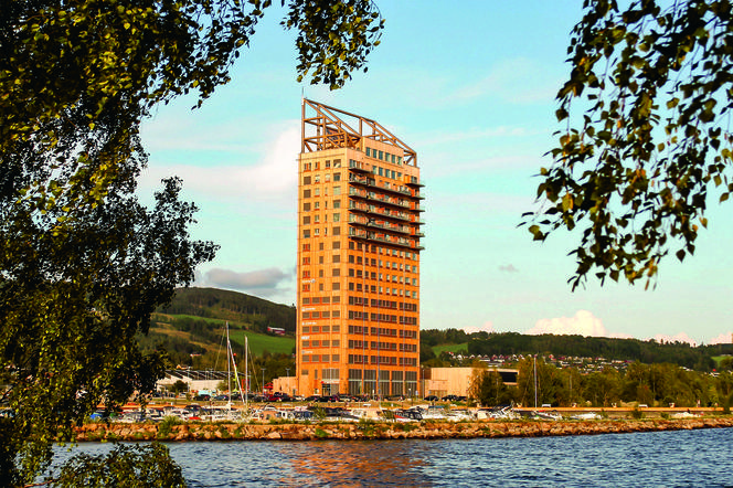 Budynek Mjøstårnet w Brumunddal