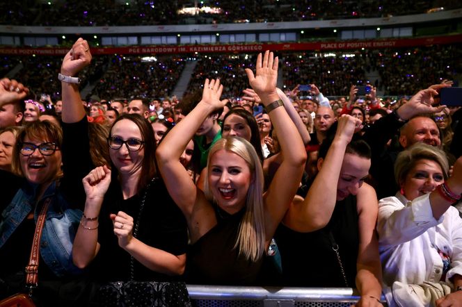 Koncert Roztańczony PGE Narodowy 2025. Na scenie gwiazdy: popu, rapu i disco polo [ZDJĘCIA]