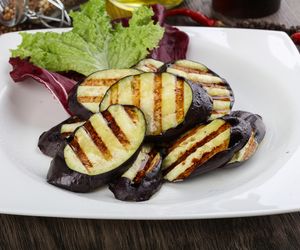 Zapiekanka z cukinii i bakłażanów z mozzarellą - przepis