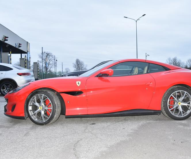 Kradzione Ferrari Portofino za 1,2 mln zł miało trafić do Białorusi. Zatrzymali je pogranicznicy