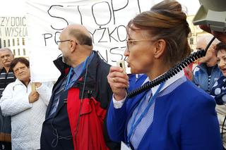 Protest mieszkańców ADM w Bydgoszczy. Ich czynsz to 10,80 zł za m2