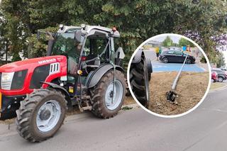 Pijany zadzwonił na policję. Twierdził, że drzwi boczne od ciągnika otworzyły mu się podczas jazdy [GALERIA]