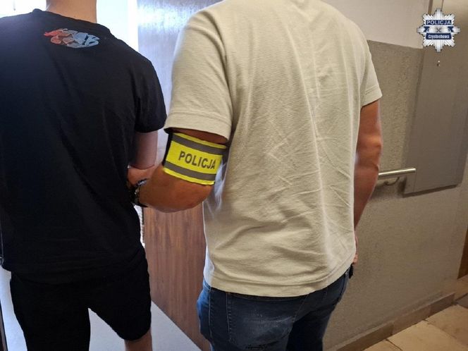 Brutalny atak w Częstochowie. Użyli maczety i noża. Policja rozbiła grupę pseudokibiców.