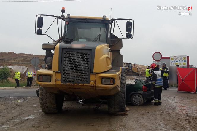 Kobieta zmiażdżona przez  ciężarówkę