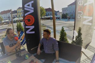 Super Lato w Kielcach. Zdjęcia z naszego mobilnego studia w ogródku letnim klubu Maska