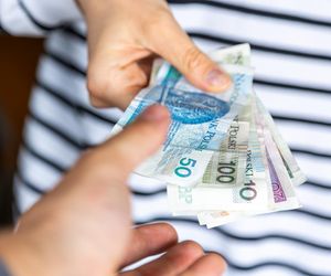 Średnia krajowa wynosi od marca 8409 zł