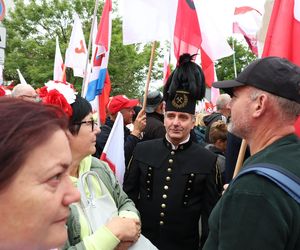 Karol Nawrocki prezydentem. Tłumy pod Sejmem