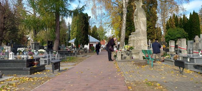 Przygotowania do Wszystkich Świętych Zamość