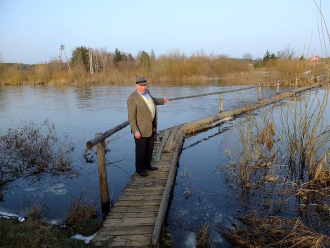 Władysław Skrzypacz odcięty od świata, rolnik spod Stalowej Woli walczy o swoje od lat