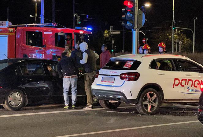 Po pijaku rozbiła mercedesa z wypożyczalni