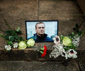 Ludzie protestują po śmierci Nawalnego. Nie zapomnimy, nie wybaczymy