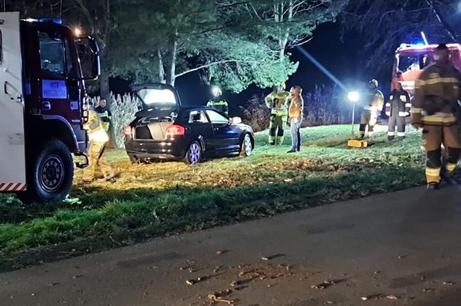 Tragiczny wypadek pod Pakosławicami. Auto wpadło do stawu