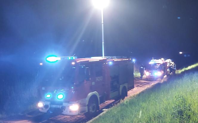 Policjanci uratowali tonącego mężczyznę