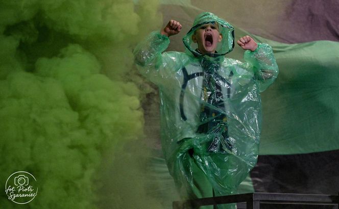 To było wielkie święto futbolu w Starachowicach. A oprawa kibiców SZTOS