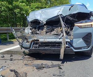 Wypadek na DK86 w Tychach. Zderzyły się dwa pojazdy. Jedna osoba została poszkodowana