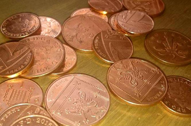 Fałszywe złote monety okazały się być angielskimi pensówkami