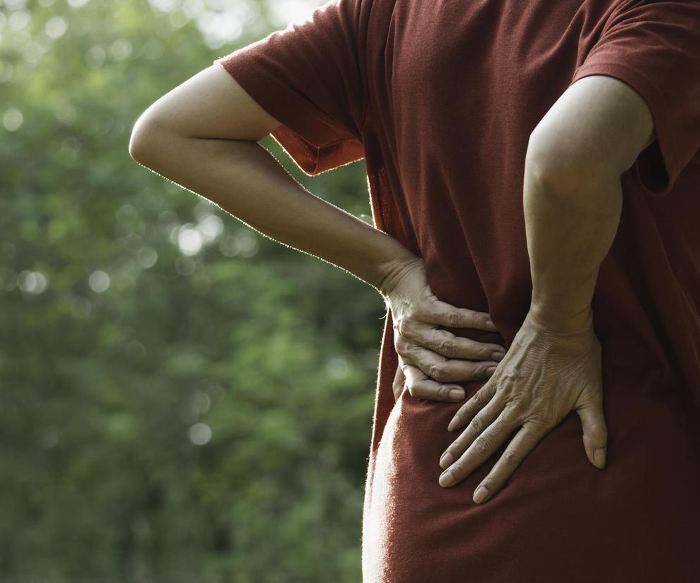 Eksperci radzą, jak pokonać ból pleców. Wystarczą 30 dni, aby poczuć różnicę