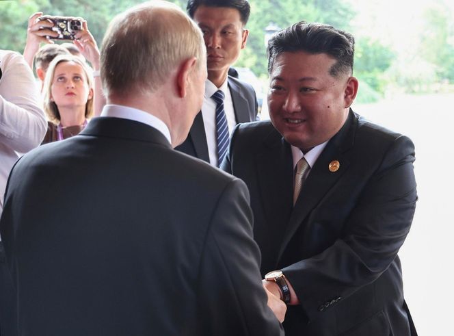 Kim Dzong Un chwali się bogactwem! W kraju głód, dyktator z rodziną żyją w luksusie