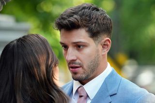 Barwy szczęścia odc. 3071. Regina (Kamila Kamińska), Justin (Jasper Sołtysiewicz)