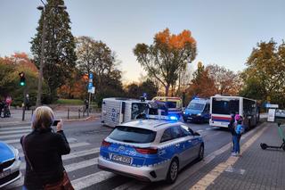 Zderzenie radiowozu policji z osobówką w centrum Bydgoszczy