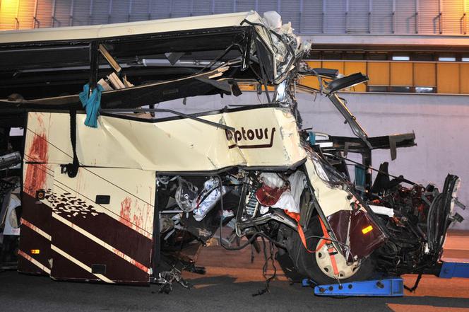 Szwajcaria: Wypadek autokaru w tunelu na autostradzie A9