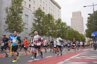 Uczestnicy Maratonu Warszawskiego 2025
