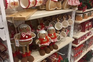 Boże Narodzenie w warszawskich sklepach w październiku 