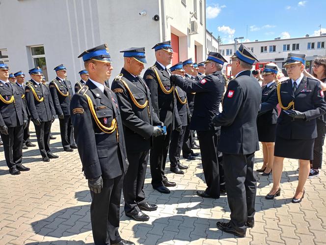 Akty nadania wyższych stopni służbowych odebrało w tym roku 21 strażaków z Komendy Miejskiej PSP w Siedlcach