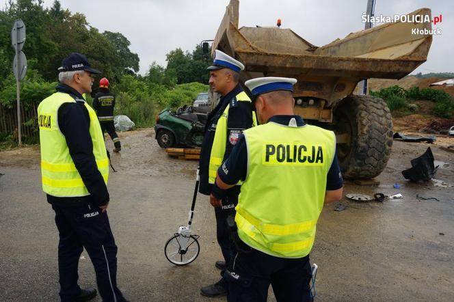 Kobieta zmiażdżona przez  ciężarówkę