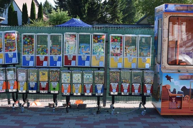 Włamali się do automatów, wśród zatrzymanych 15-latek z Siedlec