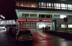 Atak na Pawła Adamowicza. Dziennikarze czekają na informacje przed szpitalem